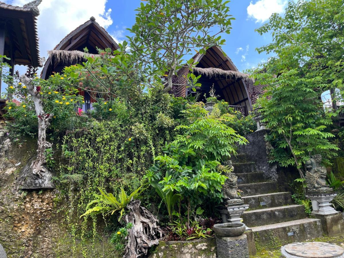 Holy Hills Bungalow Nusa Penida Batumadeg Екстер'єр фото