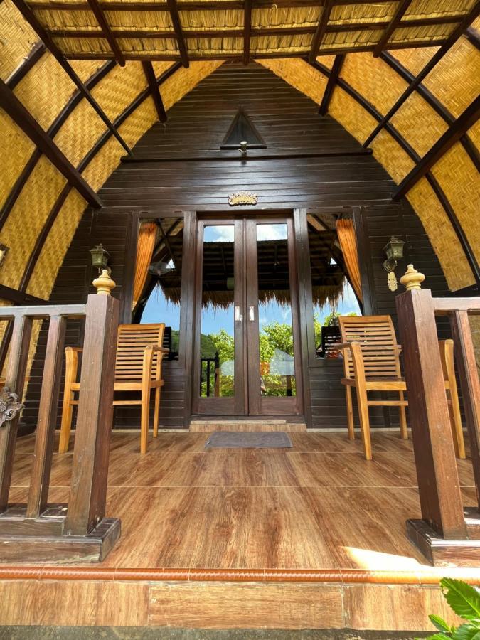 Holy Hills Bungalow Nusa Penida Batumadeg Екстер'єр фото