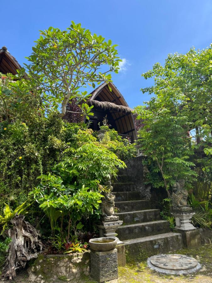 Holy Hills Bungalow Nusa Penida Batumadeg Екстер'єр фото