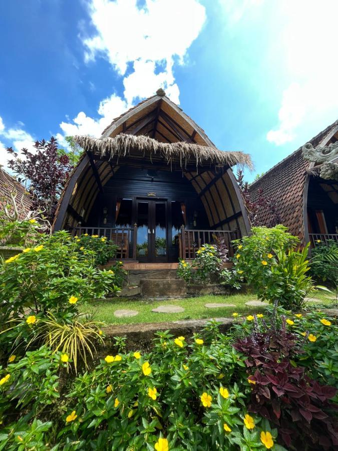 Holy Hills Bungalow Nusa Penida Batumadeg Екстер'єр фото