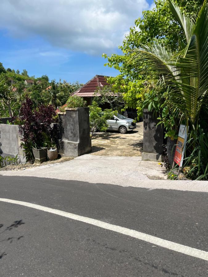 Holy Hills Bungalow Nusa Penida Batumadeg Екстер'єр фото