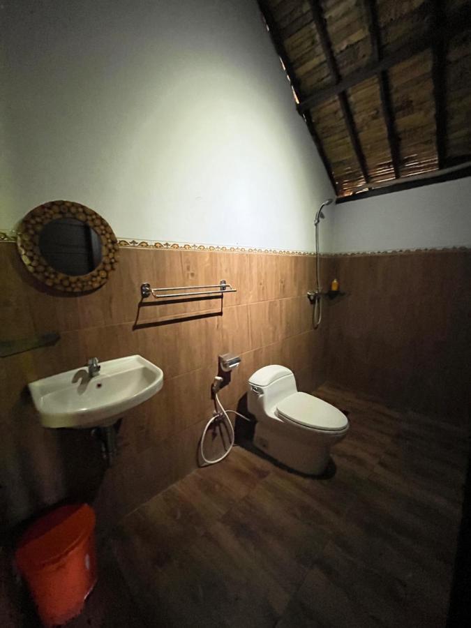 Holy Hills Bungalow Nusa Penida Batumadeg Екстер'єр фото